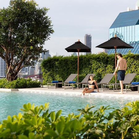 Ascott Embassy Sathorn Bangkok Hotel Екстериор снимка The swimming pool at the hotel
