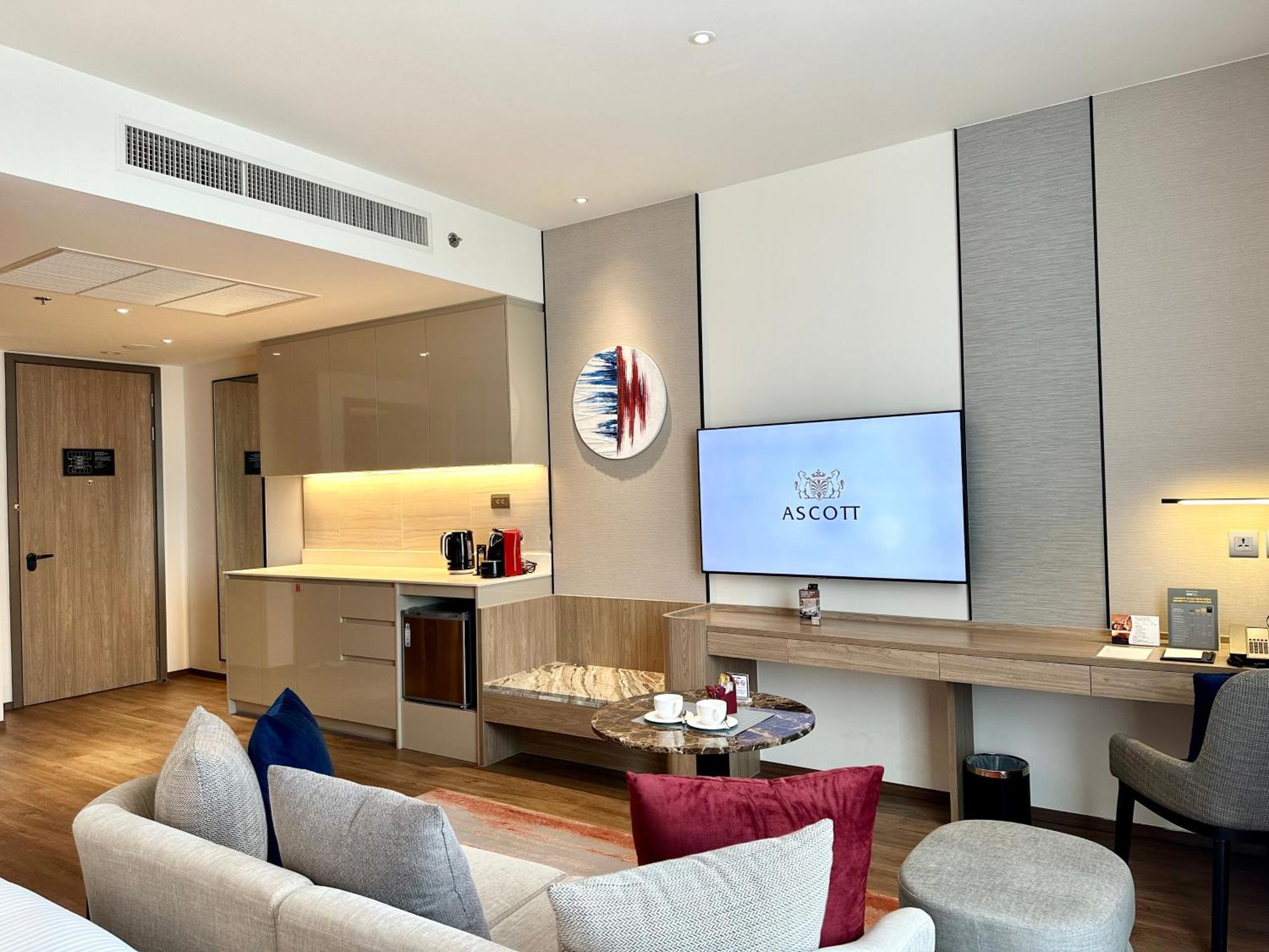 Ascott Embassy Sathorn Bangkok Hotel Екстериор снимка A suite at Ascott Suites, Kuala Lumpur