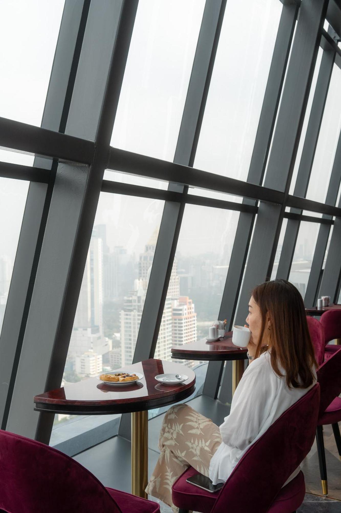 Ascott Embassy Sathorn Bangkok Hotel Екстериор снимка View from the 39th floor