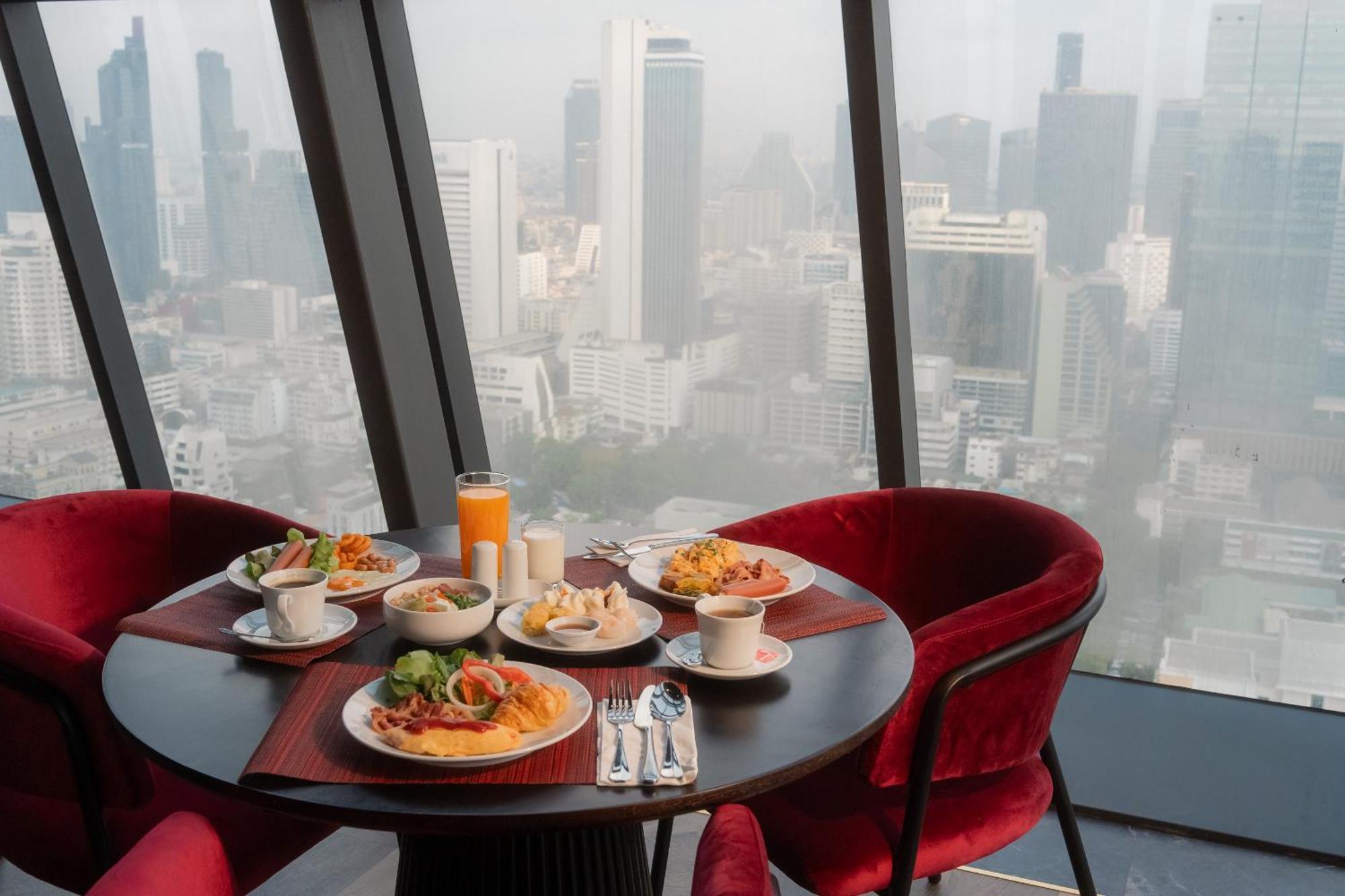 Ascott Embassy Sathorn Bangkok Hotel Екстериор снимка The 87th floor restaurant
