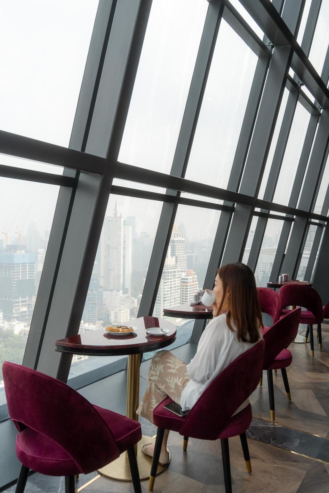 Ascott Embassy Sathorn Bangkok Hotel Екстериор снимка Sky Bar