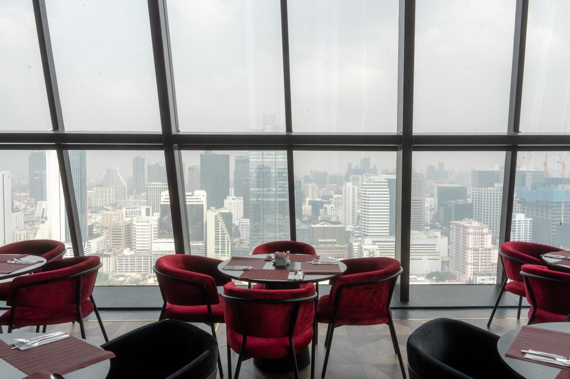 Ascott Embassy Sathorn Bangkok Hotel Екстериор снимка View from the restaurant