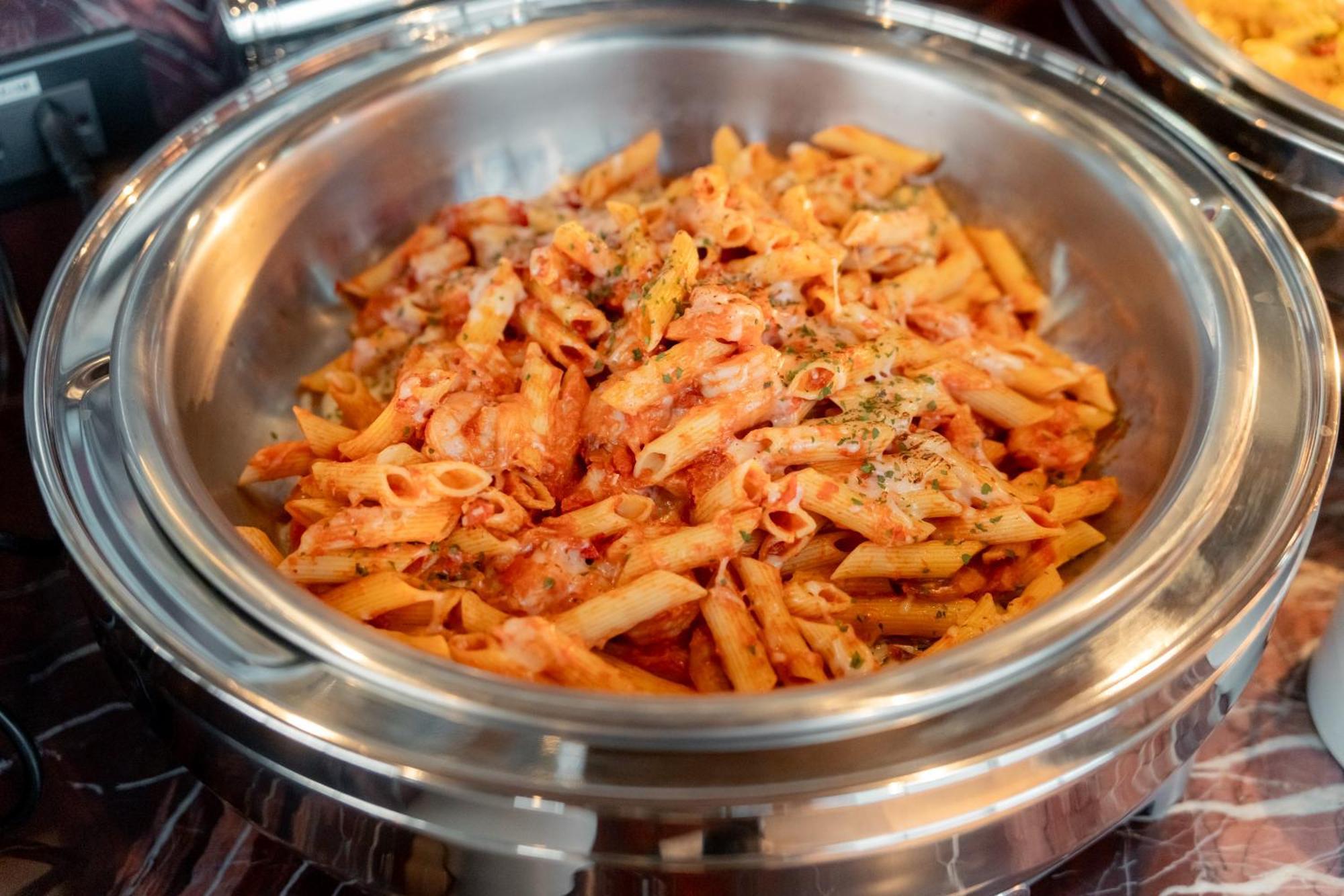 Ascott Embassy Sathorn Bangkok Hotel Екстериор снимка Pasta