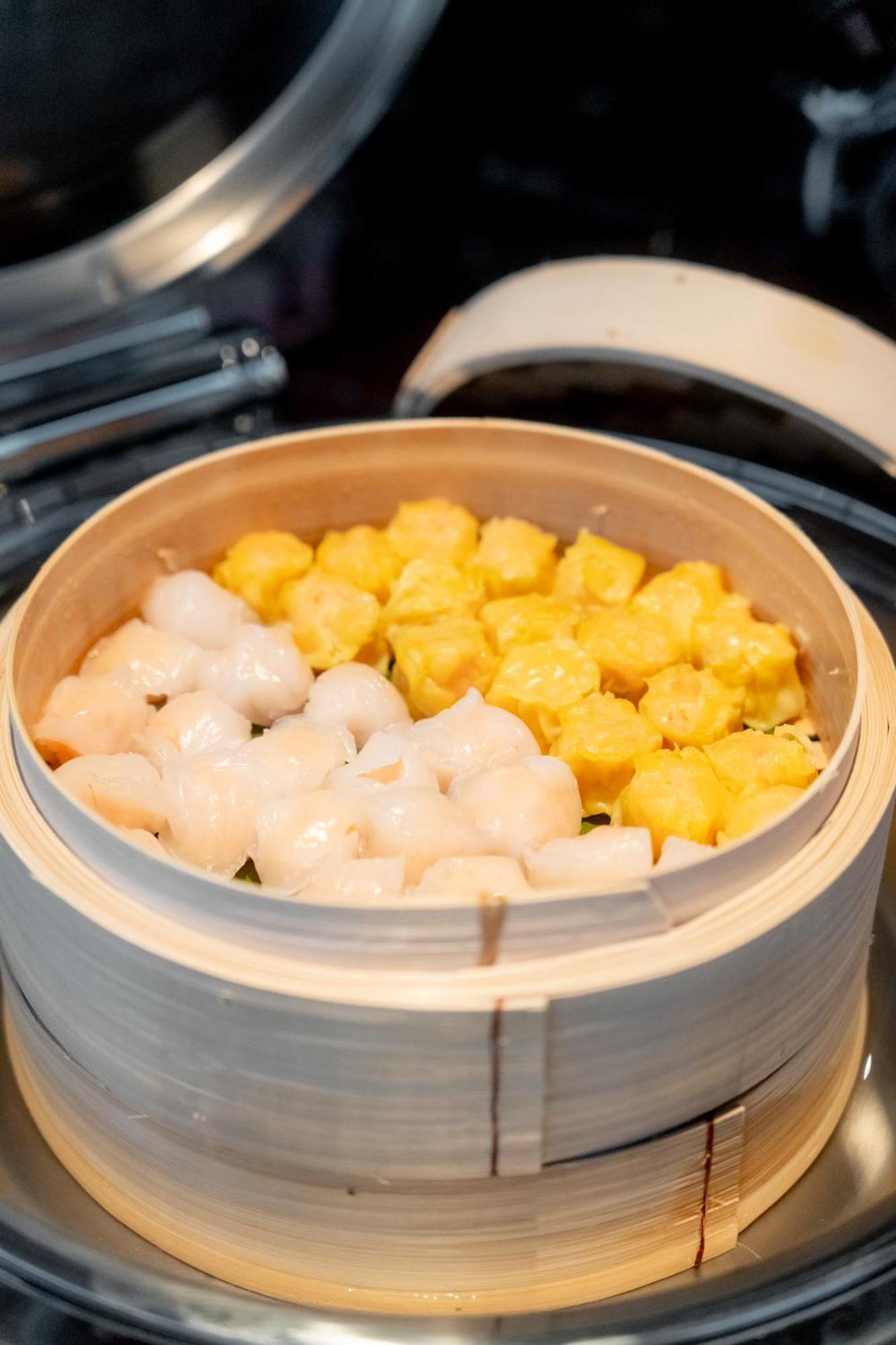 Ascott Embassy Sathorn Bangkok Hotel Екстериор снимка Steamed scallops with egg and corn